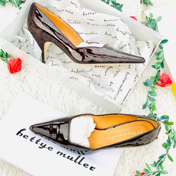 Bettye Muller Storie Leopard Patent Low Pumps - Picture 4 of 11